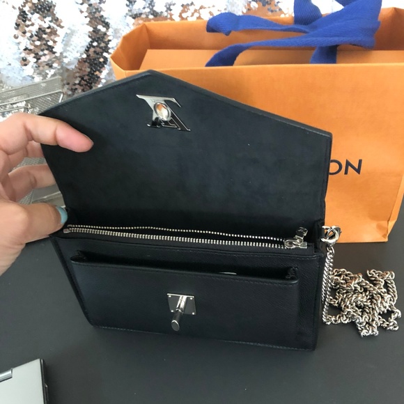 LV black leather Cross Body bag - Picture 2 of 8